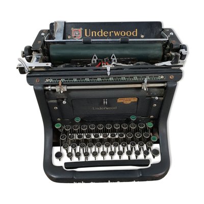 Vintage Typewriter From Underwood Vintage Typewriter From Underwood