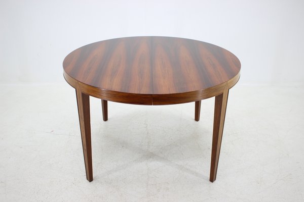 Rosewood Round Extendable Dining Table By Severin Hansen For Haslev Møbelsnedkeri 1960s Rosewood Round Extendable Dining Table By Severin Hansen For Haslev Møbelsnedkeri 1960s