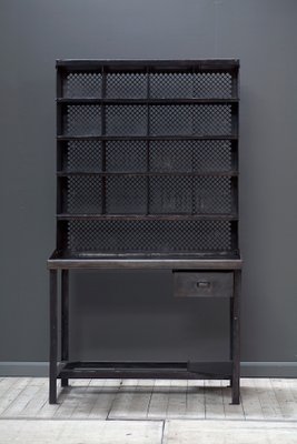 Franzosischer Vintage Schreibtisch Mit Sortierfachern 1950er Bei