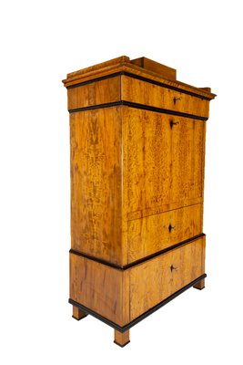 Antique Biedermeier German Birch Veneer Desk 1820s For Sale At Pamono