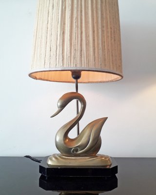 swan table lamp