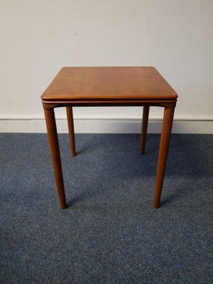 Mid Century Beistelltisch aus Teak Mid Century Beistelltisch aus Teak