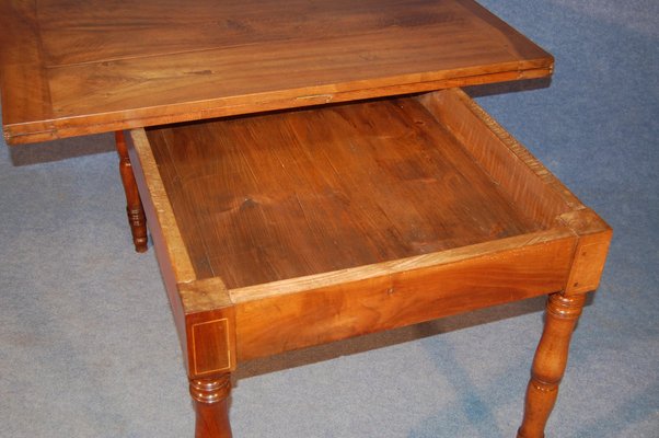 Table De Salle A Manger A Rallonge Ancienne En Noyer En Vente Sur