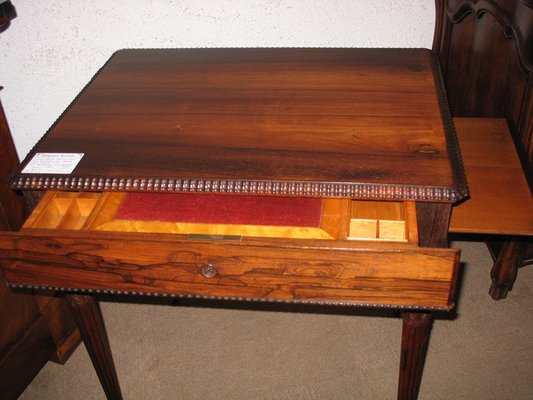 Antique Rosewood Side Table for sale at Pamono Antique Rosewood Side Table for sale at Pamono