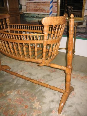 Antique Ash Baby Crib for sale at Pamono