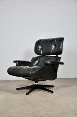 Vintage Black Leather Lounge Chair By Charles Ray Eames For Herman Miller For Sale At Pamono