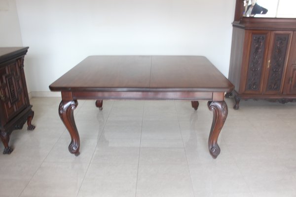 Antique Chippendale Ball And Claw Mahogany Extendable Dining Table