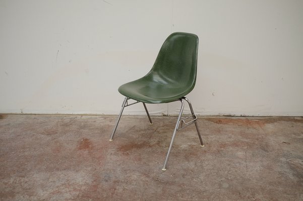 Herman miller 2024 vintage fiberglass chairs