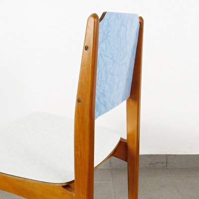 Mesa de comedor y cuatro sillas, años 60 Mesa de comedor y cuatro sillas, años 60