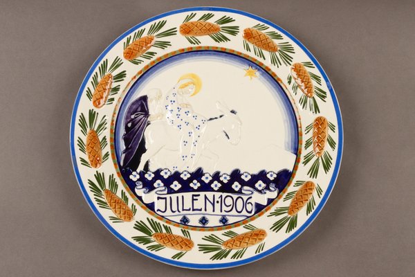 Antique Danish Decorative Plate From Royal Copenhagen 1906 For Decorative Plate From Royal Copenhagen