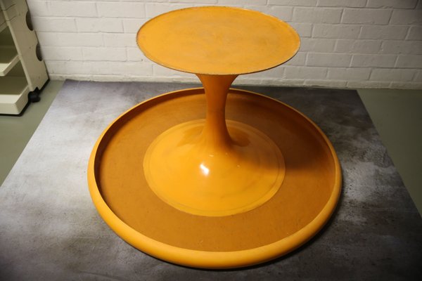 Table De Salle A Manger Chanterelle Jaune Par Eero Aarnio Pour