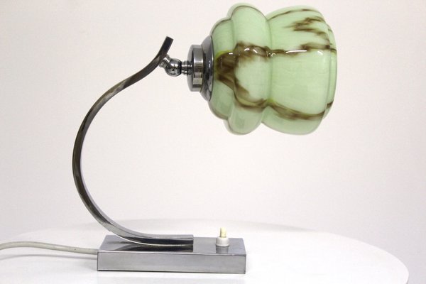 Lampes de Bureau en Chrome Plaqué et en Laiton et en Verre Opalin Marbré, années 30, Set de 2 Lampes de Bureau en Chrome Plaqué et en Laiton et en Verre Opalin Marbré, années 30, Set de 2