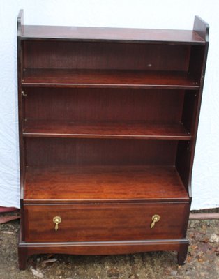 Regal aus Mahagoni, 1960er bei Pamono kaufen Regal aus Mahagoni, 1960er bei Pamono kaufen
