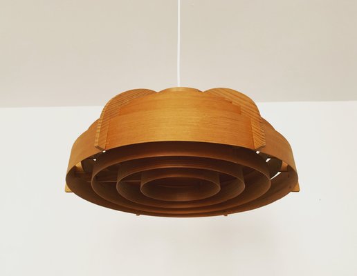 Hängelampe aus Holz von Hans Agne Jakobsson für Hans Agne Jakobsson AB Markaryd, 1960er Hängelampe aus Holz von Hans Agne Jakobsson für Hans Agne Jakobsson AB Markaryd, 1960er