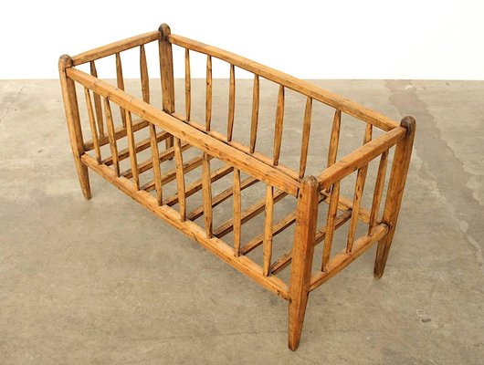 Antique sales baby crib