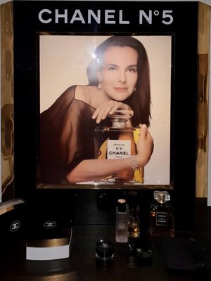 Chanel no 5 light top