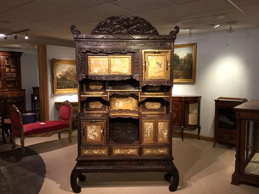 Antiker Schrank Bei Pamono Kaufen