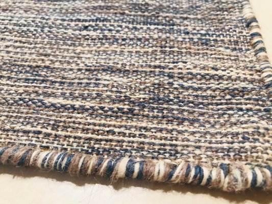 Alfombra Kilim india de lana beige y azul y algodón, años 70 Alfombra Kilim india de lana beige y azul y algodón, años 70