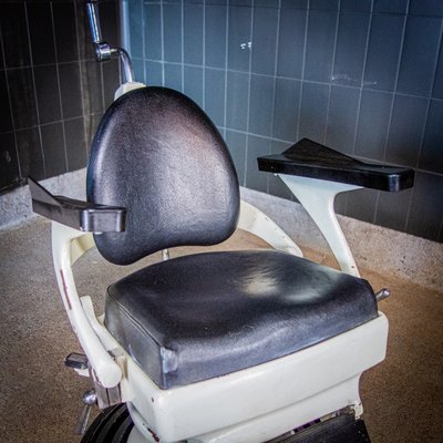 Vintage Dentist Chair 1950s for sale at Pamono
