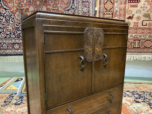 Art Deco Schrank Aus Eiche 1930er Bei Pamono Kaufen