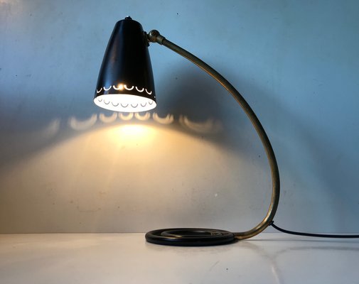 Atomic table lamp 2025