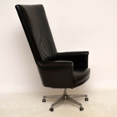 Model Trend Black Leather Swivel Chair By John Home For Howard