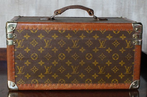 Pudsigt apparat maternal Vanity Case by Louis Vuitton, 1920s for sale at Pamono