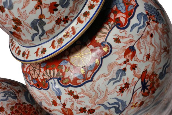 Large Antique Japanese Imari Floor Vases Set Of 2 For Sale At Pamono