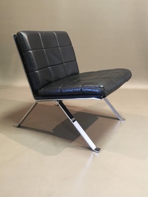 Black Leather Lounge Chair