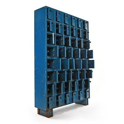 Blue Metal Workshop Dresser, 1940s for sale at Pamono Blue Metal Workshop Dresser, 1940s for sale at Pamono