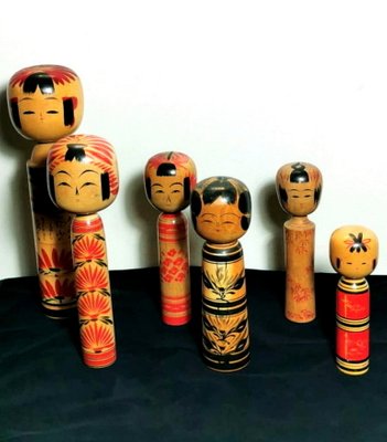 kokeshi doll set