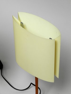 sara desk lamp