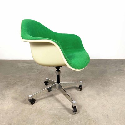 Fiberglass Desk Chair By Charles Ray Eames For Herman Miller Desk Chair By Charles Ray Eames