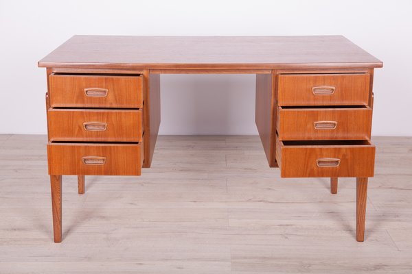 Teak Free Standing Desk 1960s Bei Pamono Kaufen