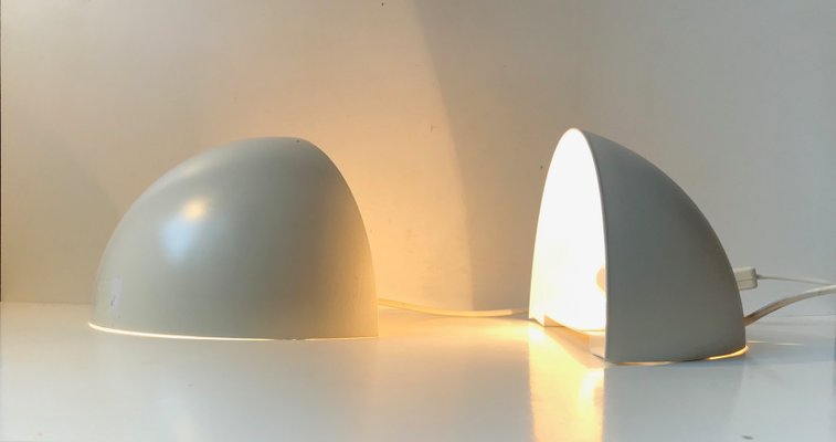 minimalist wall light