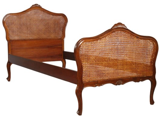 letto singolo in legno di noce intagliato a mano vienna anni 20