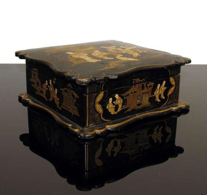 Antique Asian Napoleon III Lacquered Jewelry Box for sale at Pamono