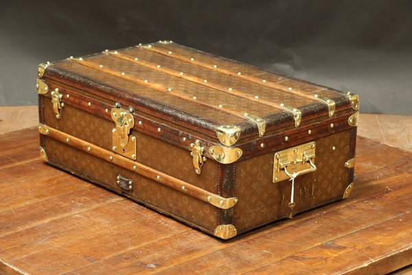 antique suitcases and trunks