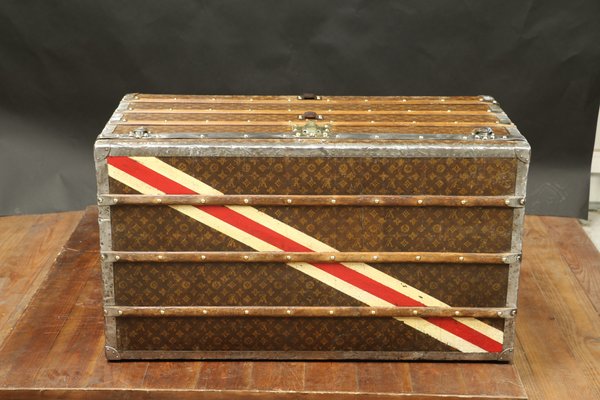 Louis Vuitton vintage suitcase (1930/40s signed and numbered) - Auction  Fine Jewels Watches and Fashion Vintage - Colasanti Casa d'Aste