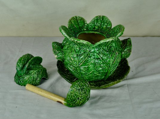 Portuguese Tableware from Bordallo Pinheiro 1940s for sale at Pamono