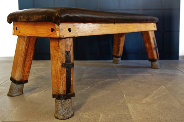 Banc De Gymnastique Vintage En Cuir Et Bois En Vente Sur Pamono