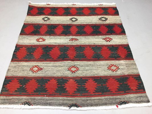 Vintage Turkish Traditional Country Home Decor Wool Kilim Rug For Sale At Pamono