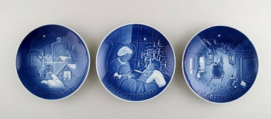 Christmas Plates from Bing & Grondahl, 1950s, Set of 21 for sale