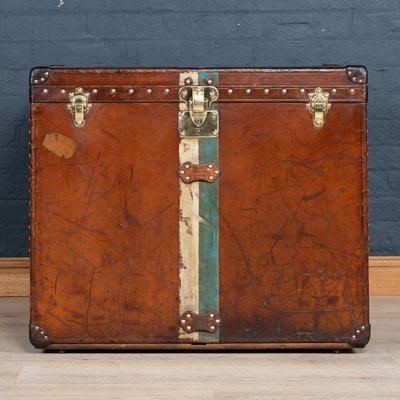 Antique French Cowhide Suitcase From Louis Vuitton 1900s For Sale