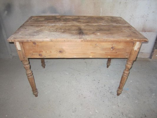 Small Antique Pine Wood Desk Bei Pamono Kaufen