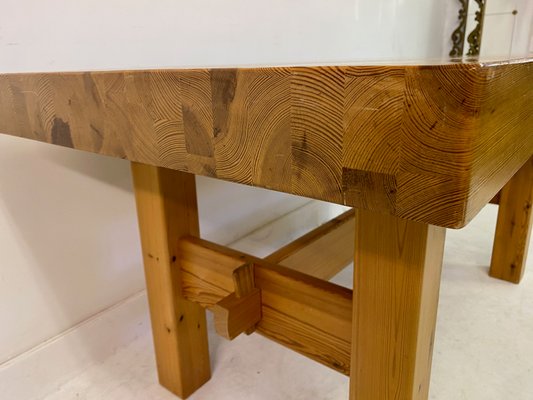 6 year old table and chairs