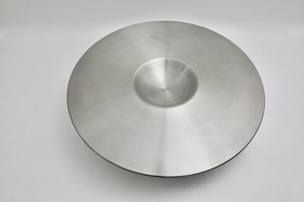 Vintage Round Stainless Steel Alien Coffee Table By Yasuhiro O For Cattelan 2000s At Pamono - Alien Round Stainless Steel Coffee Table Vintage Round Stainless Steel Alien Coffee Table By Yasuhiro O For Cattelan 2000s At Pamono - Alien Round Stainless Steel Coffee Table