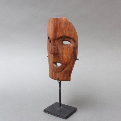 traditionelle maske aus geschnitztem holz von timor island indonesien 1970er bei pamono kaufen