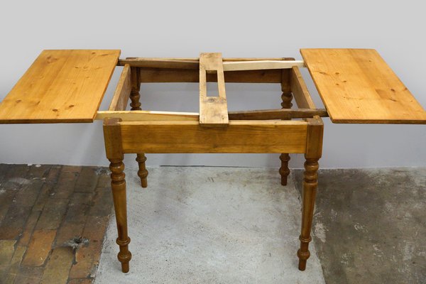 Small Antique Extendable Dining Table For Sale At Pamono