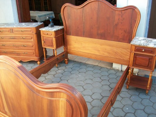 Antique walnut bedroom furniture deals